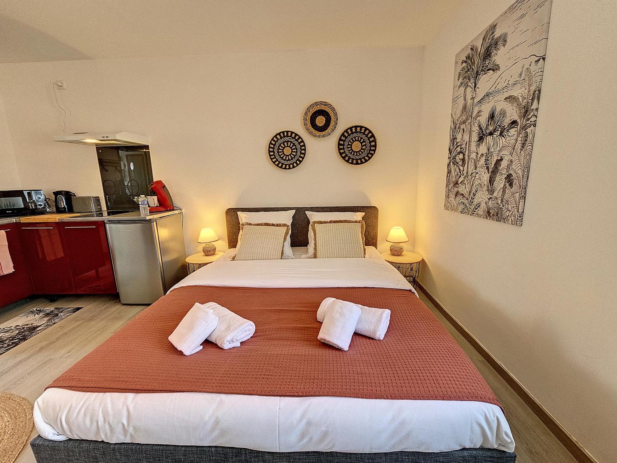 L'Auberge De La Gare, Appartements Tout Confort, Proches Gare Yzeure Εξωτερικό φωτογραφία